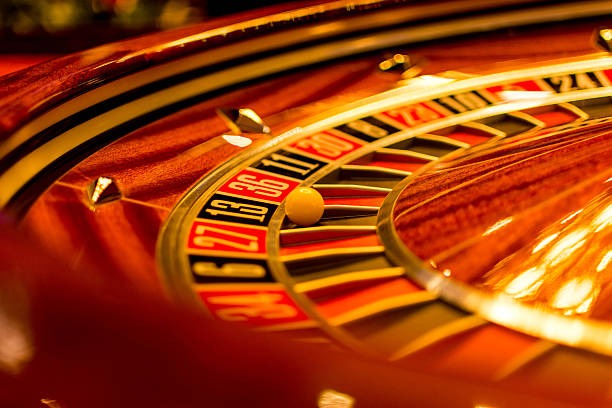 indowin88 mobile app showing account dashboard with live-dealer tables and sportsbook